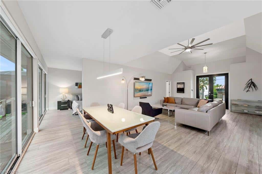 1282 Venetian Way, Naples, photo 13