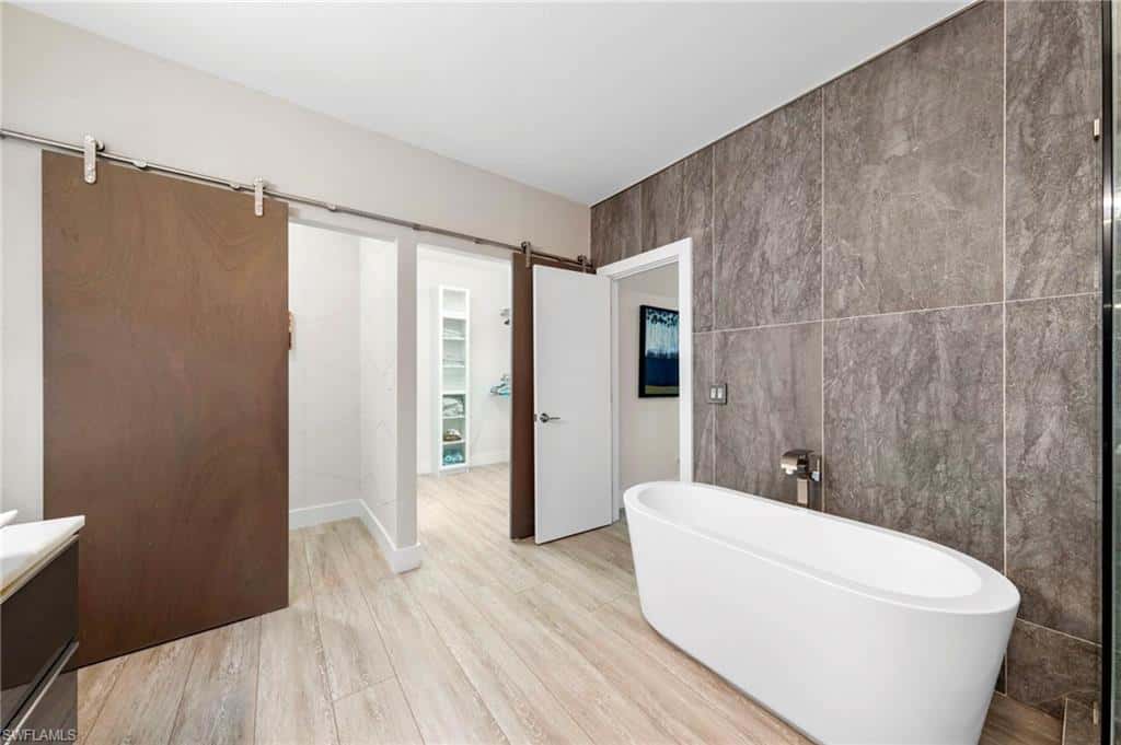 1282 Venetian Way, Naples, photo 22