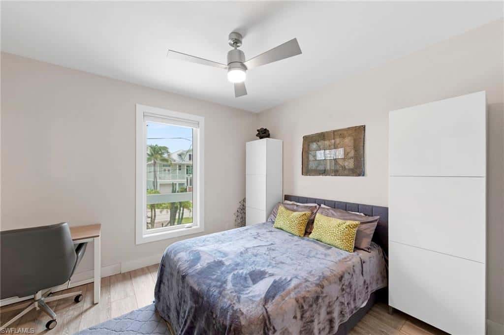 1282 Venetian Way, Naples, photo 28