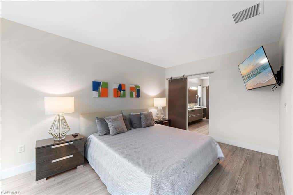 1282 Venetian Way, Naples, photo 24