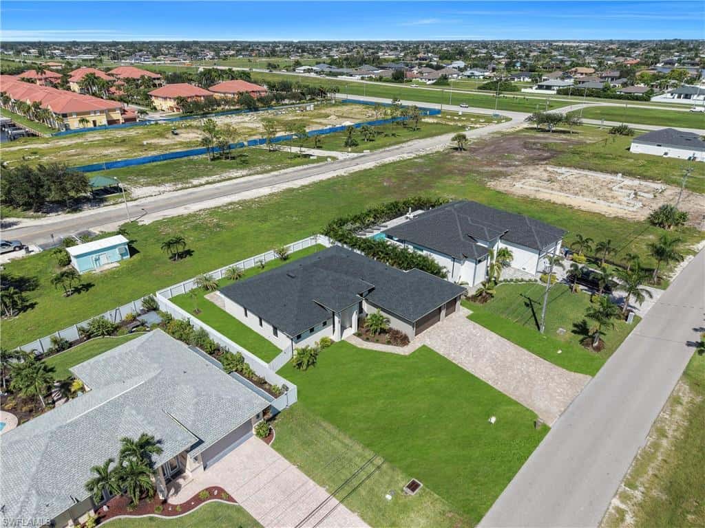 3221 3rd Ter, Cape Coral, photo 52