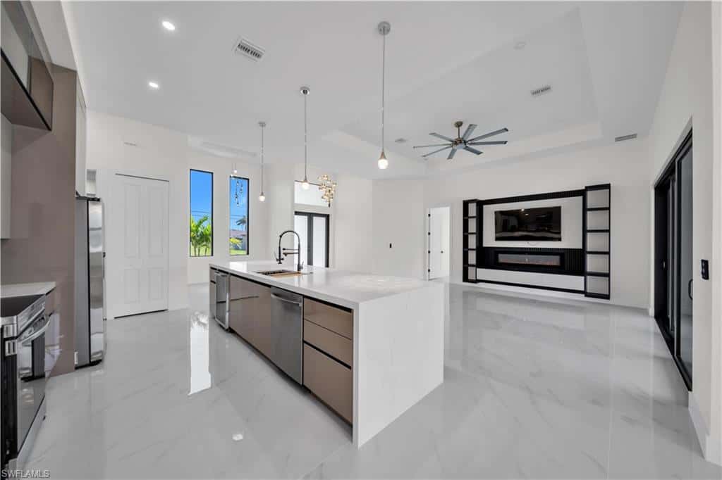3221 3rd Ter, Cape Coral, photo 16
