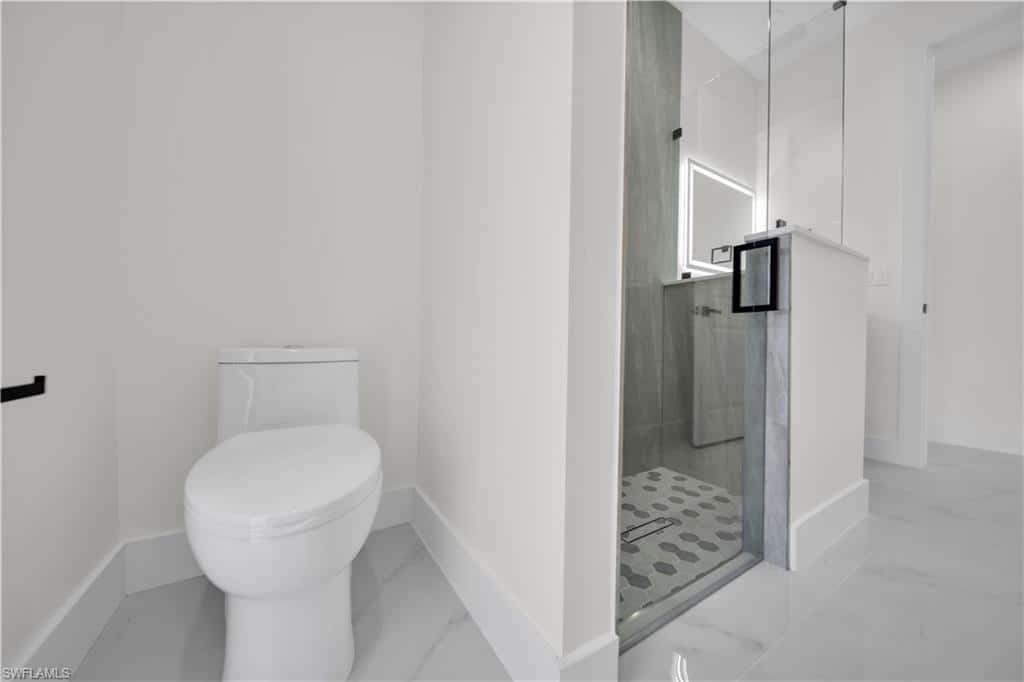 3221 3rd Ter, Cape Coral, photo 28