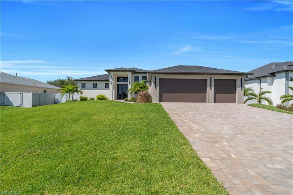 3221 3rd Ter, Cape Coral, photo 5