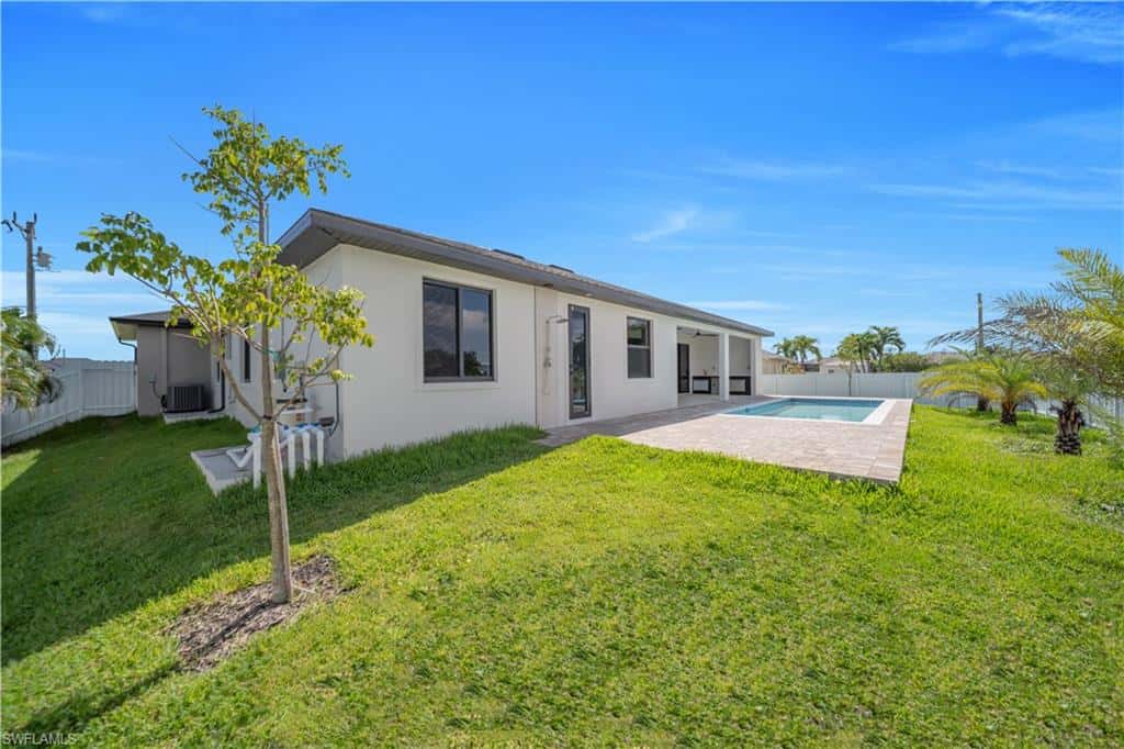 3221 3rd Ter, Cape Coral, photo 41