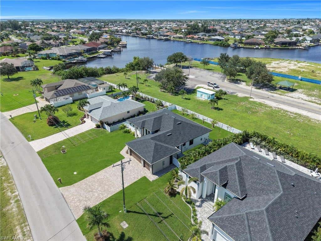 3221 3rd Ter, Cape Coral, photo 55