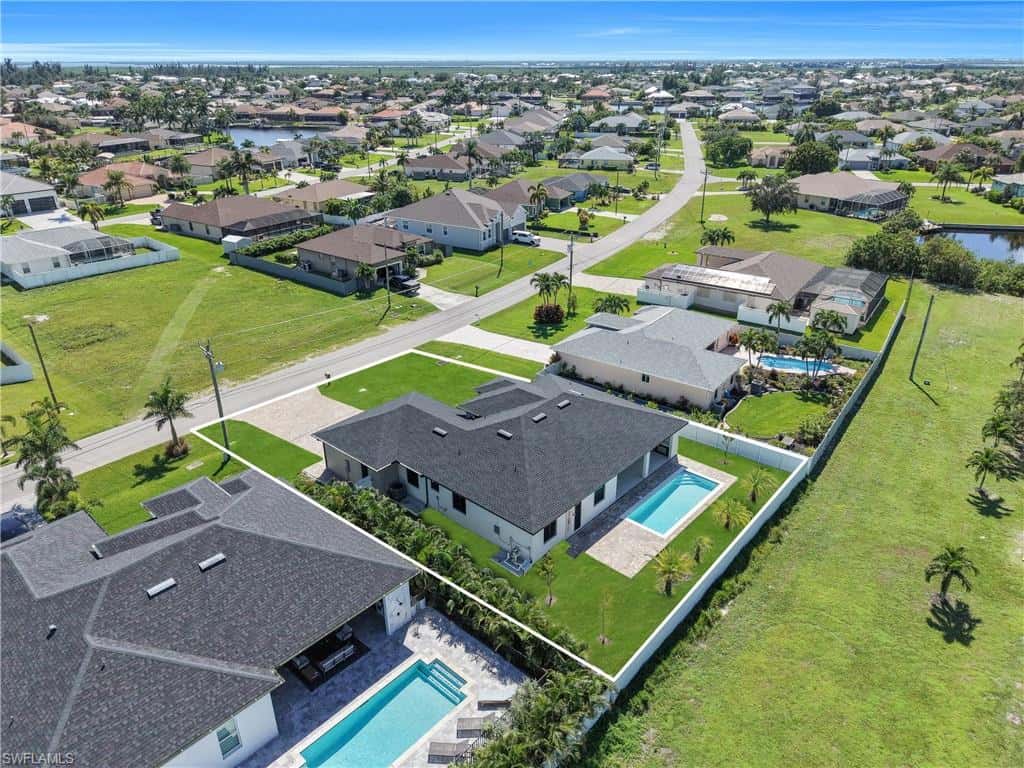 3221 3rd Ter, Cape Coral, photo 48