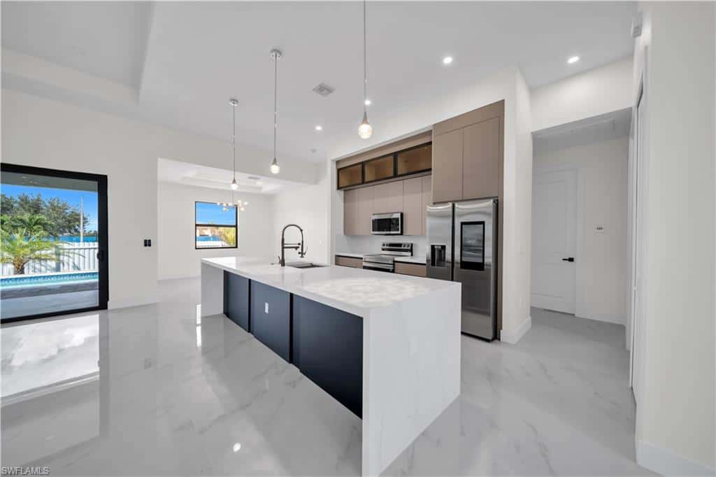 3221 3rd Ter, Cape Coral, photo 11