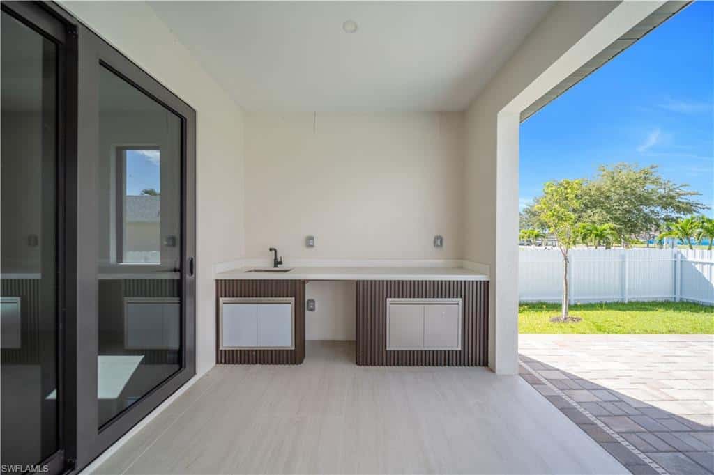 3221 3rd Ter, Cape Coral, photo 40