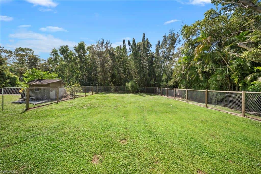 5750 Westport Ln, Naples, photo 36