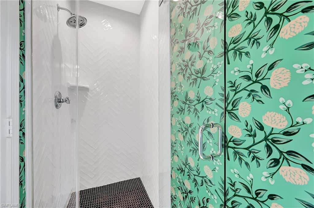 7585 Cordoba Cir, Naples, photo 36