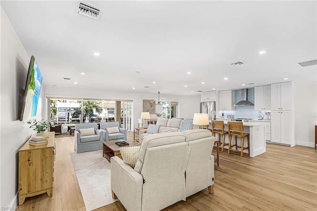 8 Palmview Blvd, Fort Myers Beach, photo 8