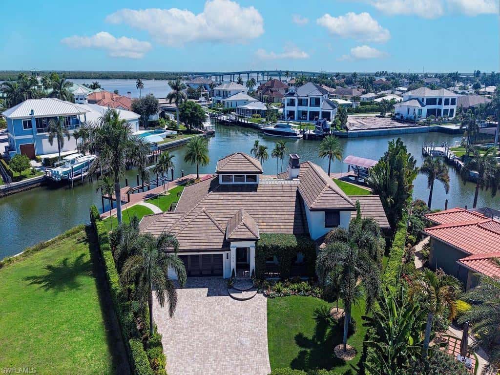 919 Sundrop Ct, Marco Island, photo 32