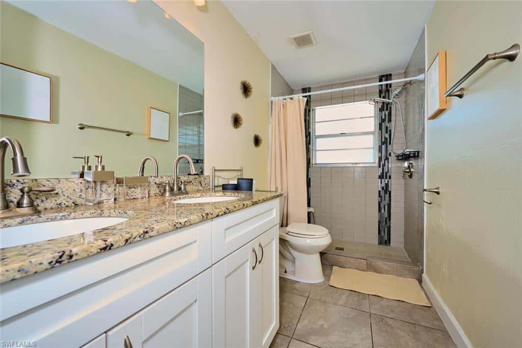 2212 Crystal Dr, Fort Myers, photo 25