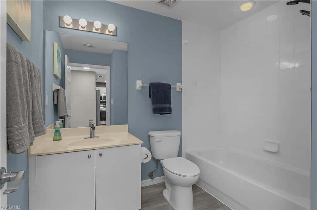 4450 Botanical Place Cir #406, Naples, photo 19