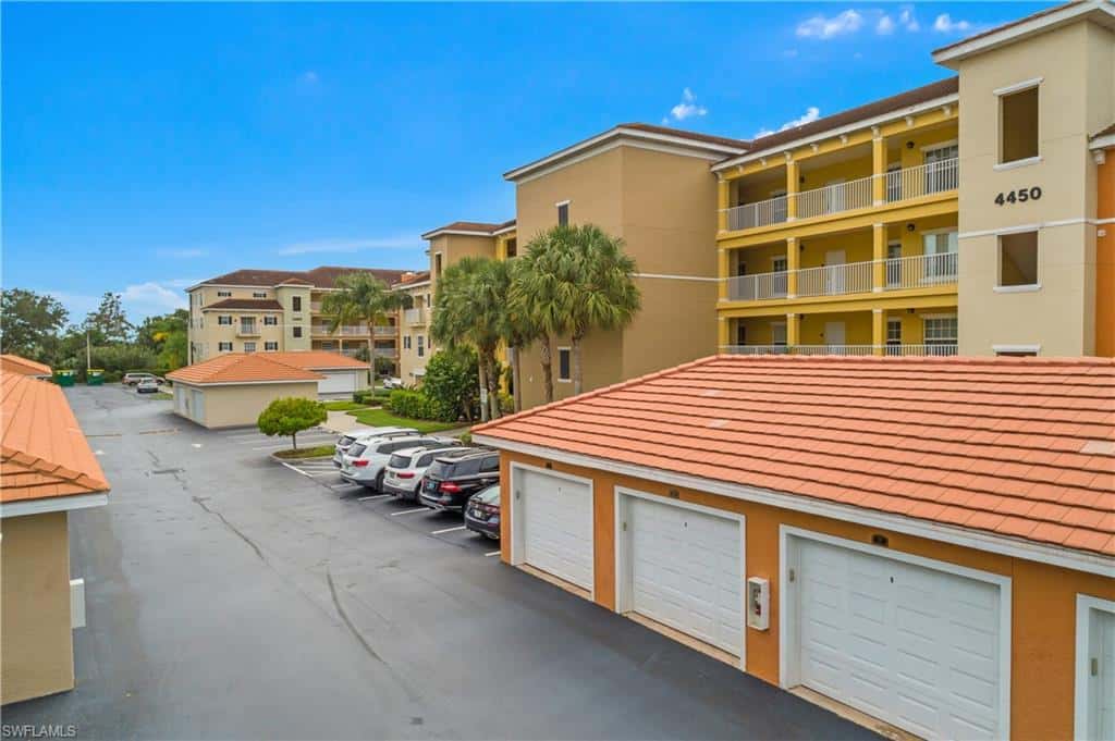 4450 Botanical Place Cir #406, Naples, photo 40