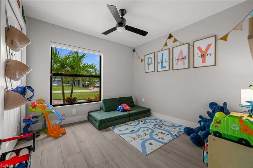 322 5th St, Cape Coral, photo 31