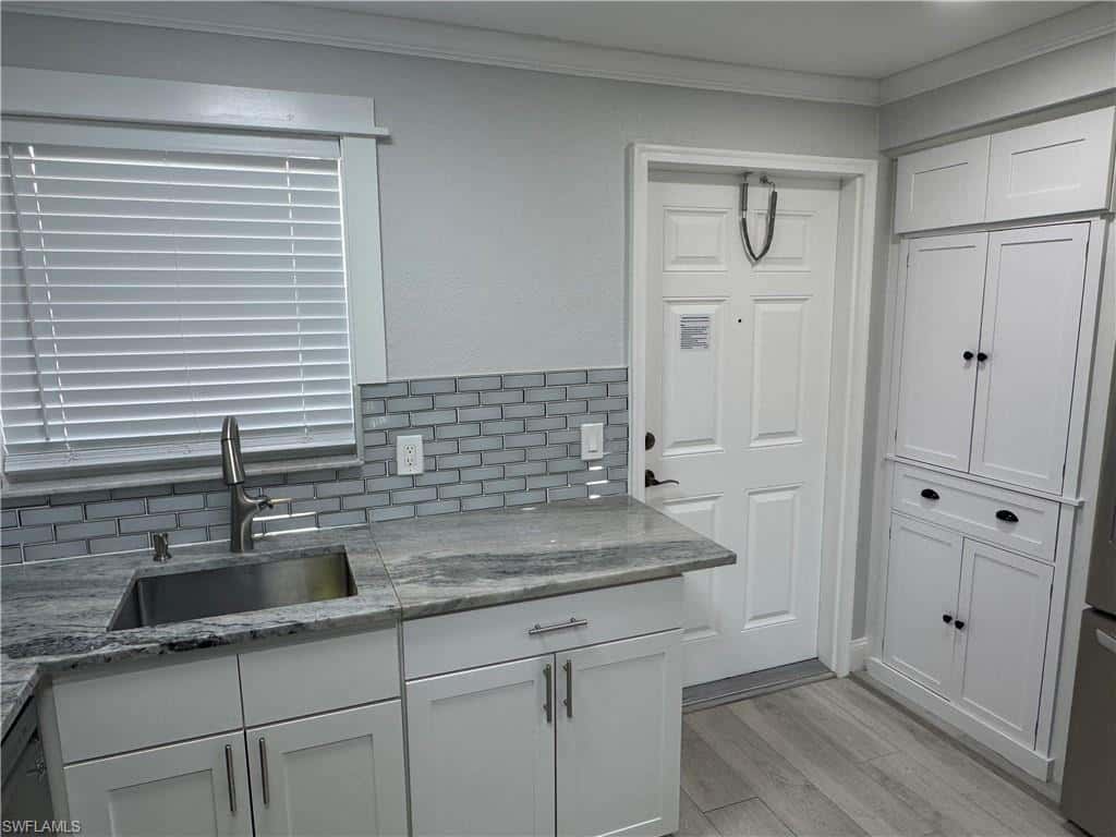 400 Forest Lakes Blvd #209, Naples, photo 6