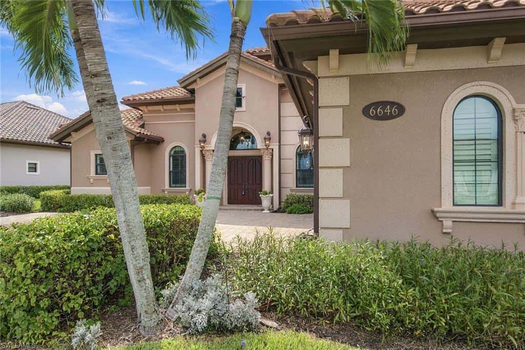 6646 Costa Cir, Naples, photo 45