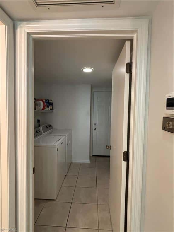 2103 Tama Cir #101, Naples, photo 23