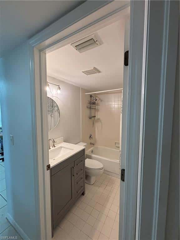 2103 Tama Cir #101, Naples, photo 22