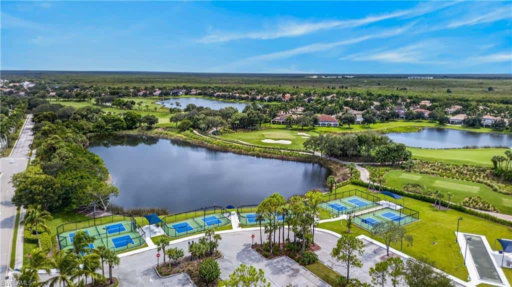 3177 Aviamar Cir #202, Naples, photo 49