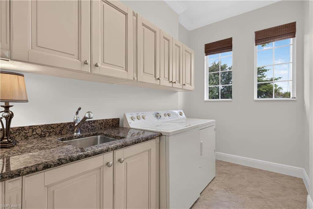 3177 Aviamar Cir #202, Naples, photo 35