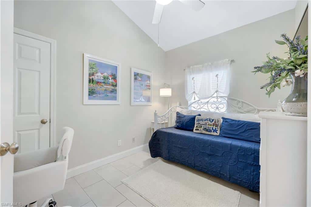 129 Sabal Lake Dr, Naples, photo 17