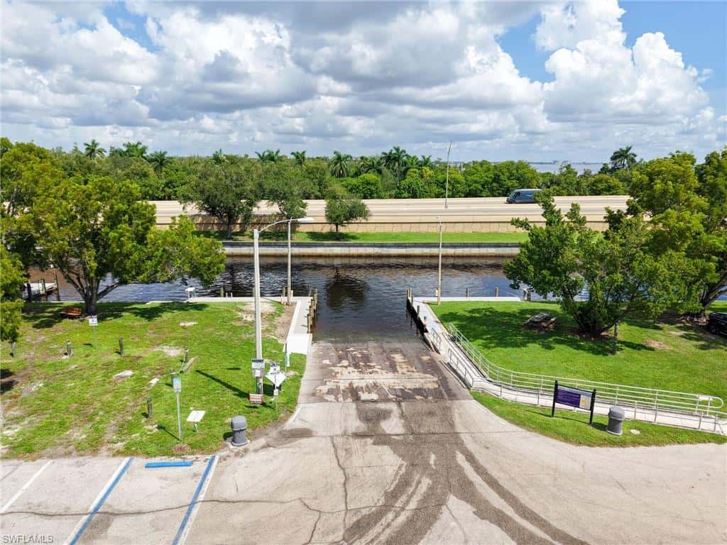 1805 Everest Pkwy, Cape Coral, photo 56