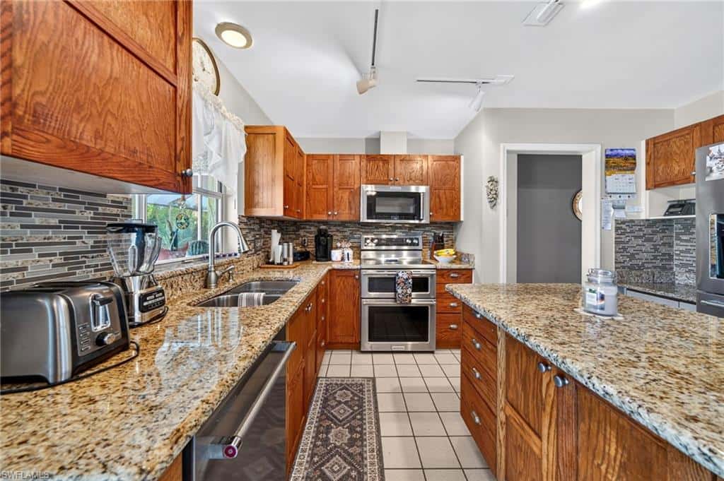 1805 Everest Pkwy, Cape Coral, photo 14