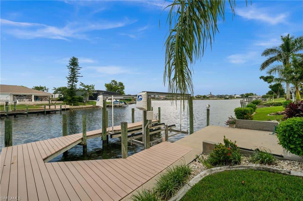 403 28th Ter, Cape Coral, photo 6
