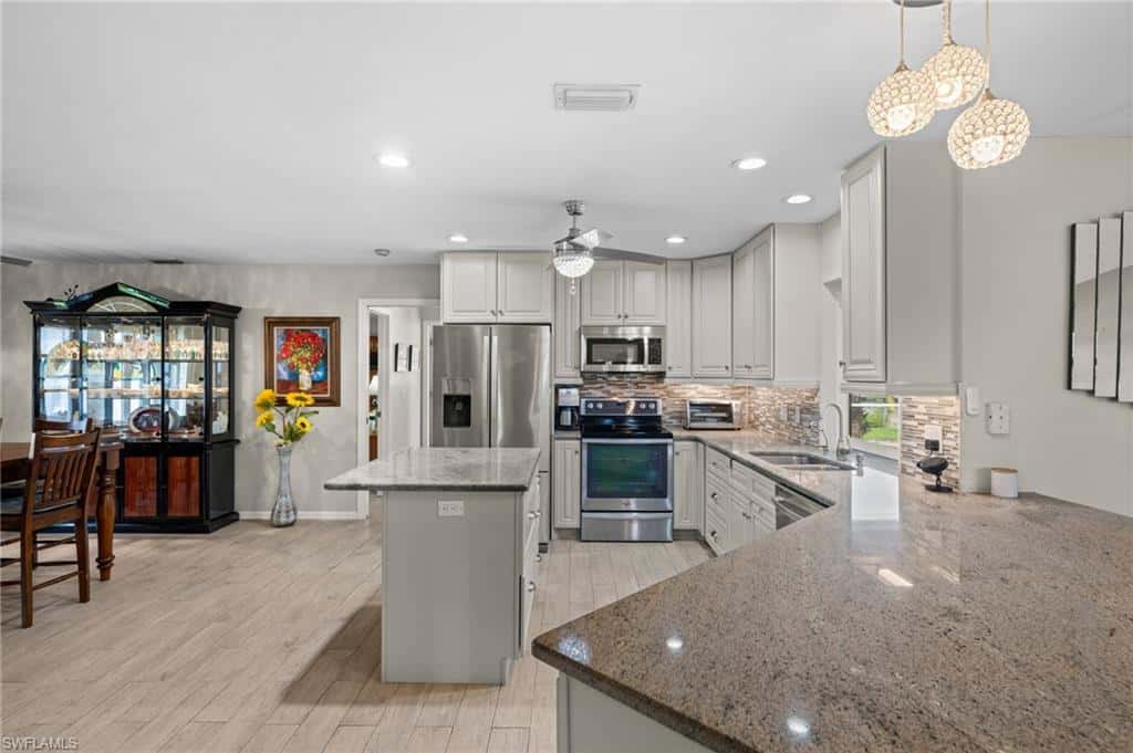 403 28th Ter, Cape Coral, photo 22