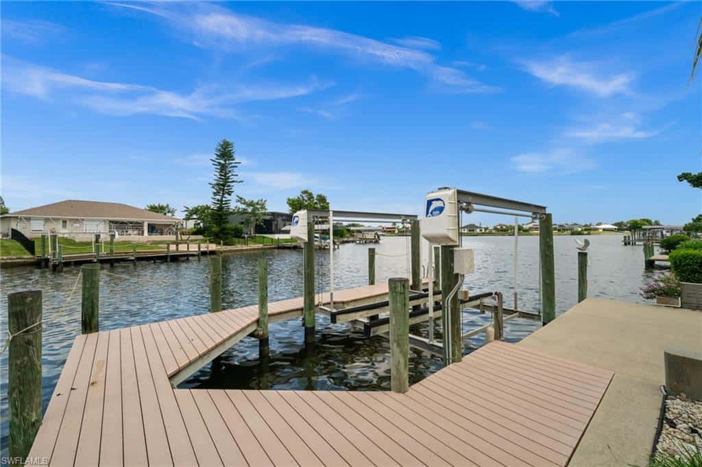 403 28th Ter, Cape Coral, photo 8