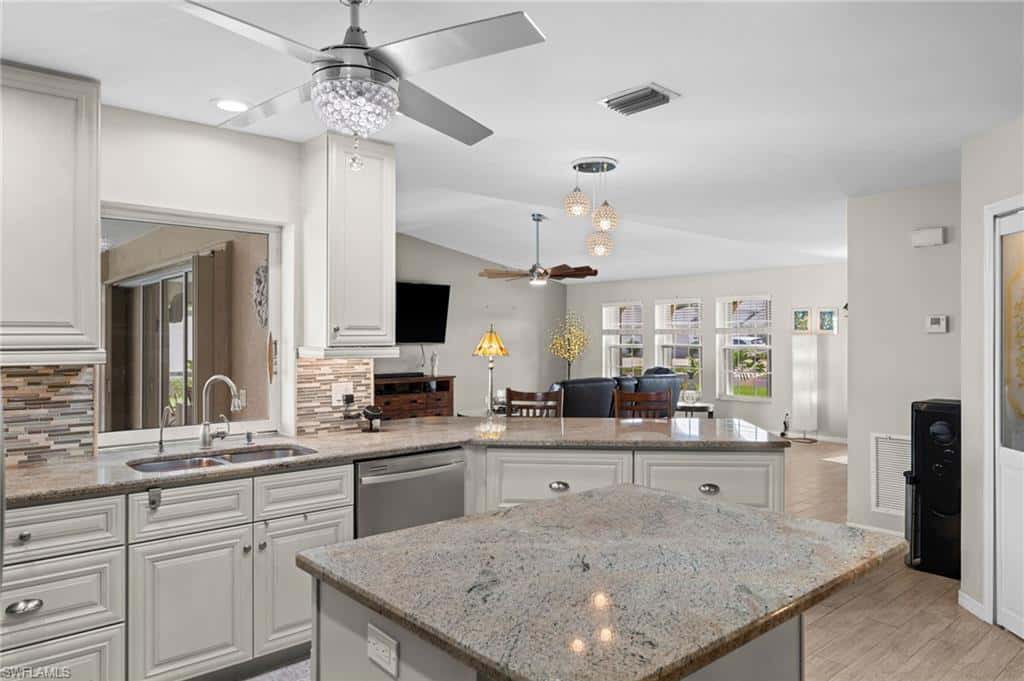403 28th Ter, Cape Coral, photo 21