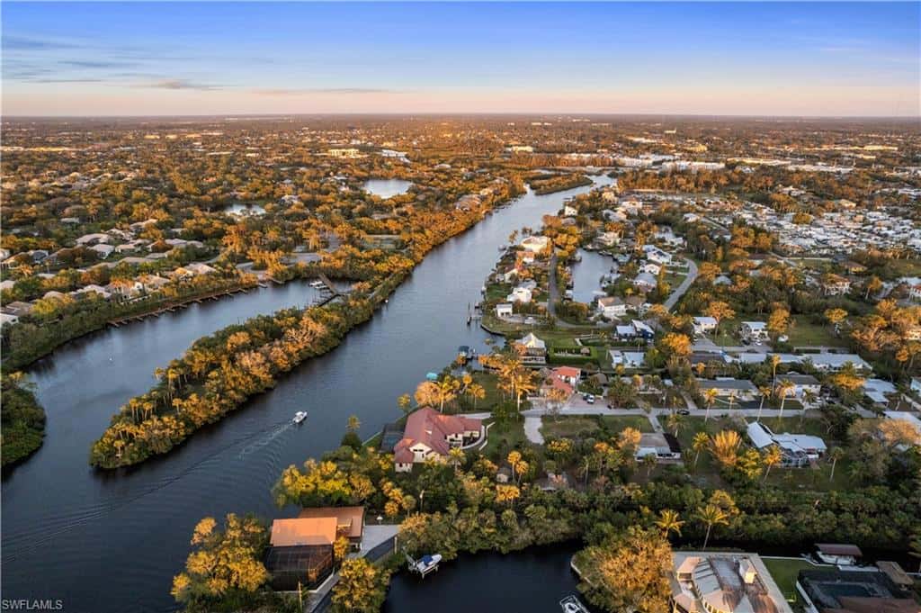 27557 Shore Dr, Bonita Springs, photo 42
