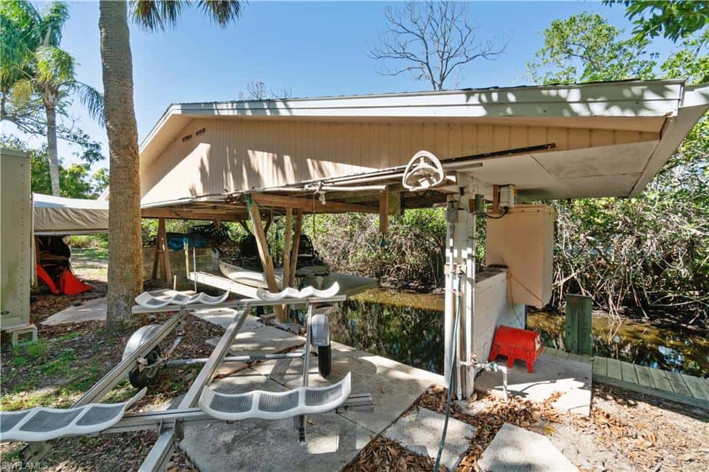 27557 Shore Dr, Bonita Springs, photo 9