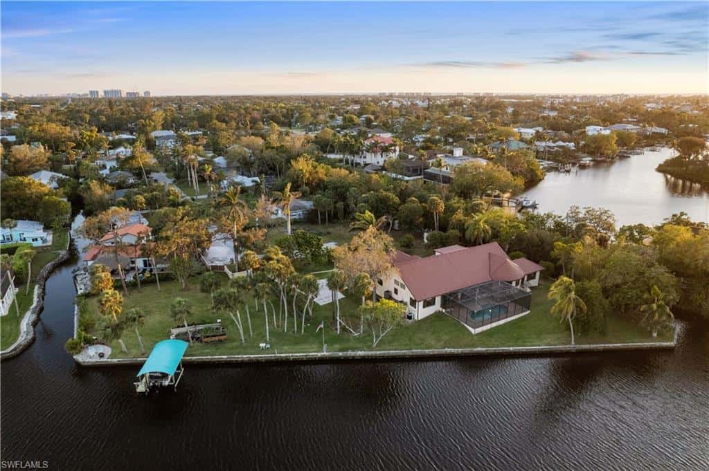 27557 Shore Dr, Bonita Springs, photo 44