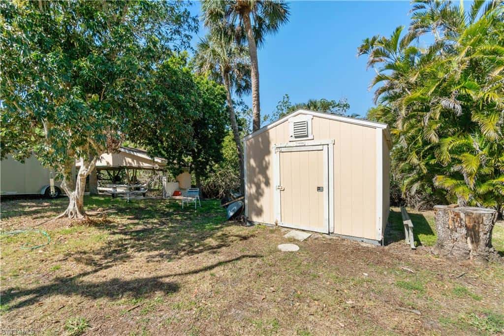 27557 Shore Dr, Bonita Springs, photo 40