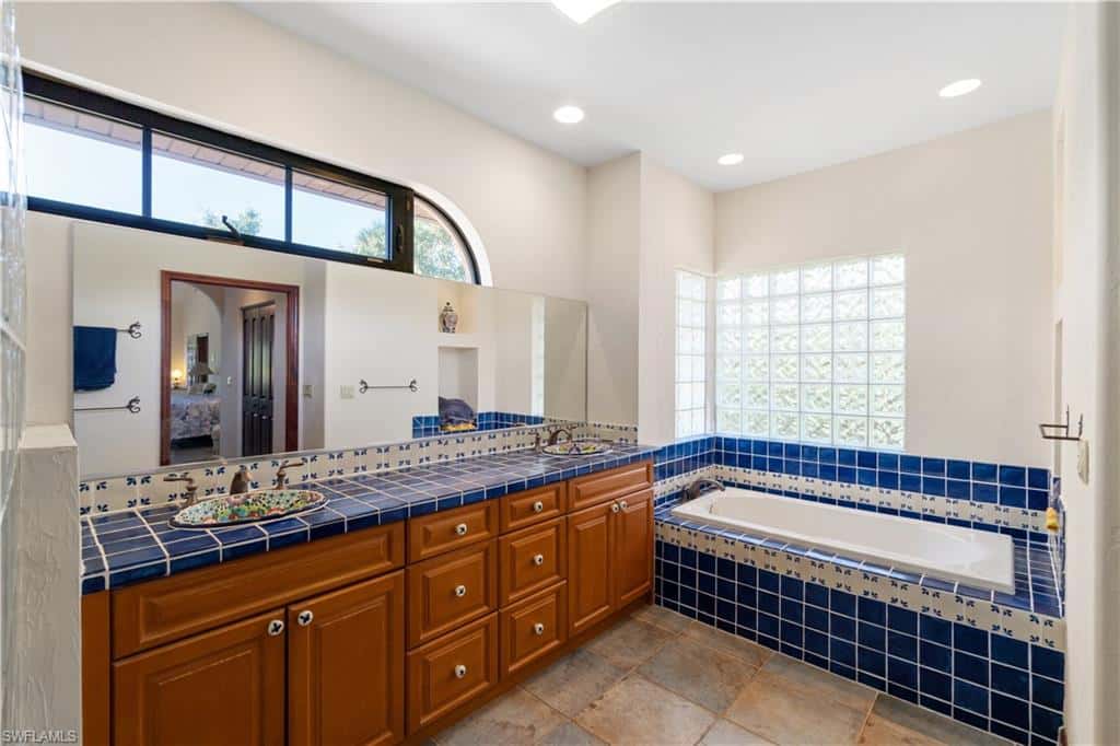 27557 Shore Dr, Bonita Springs, photo 25