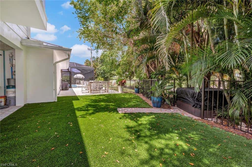 200 Burning Tree Dr, Naples, photo 43