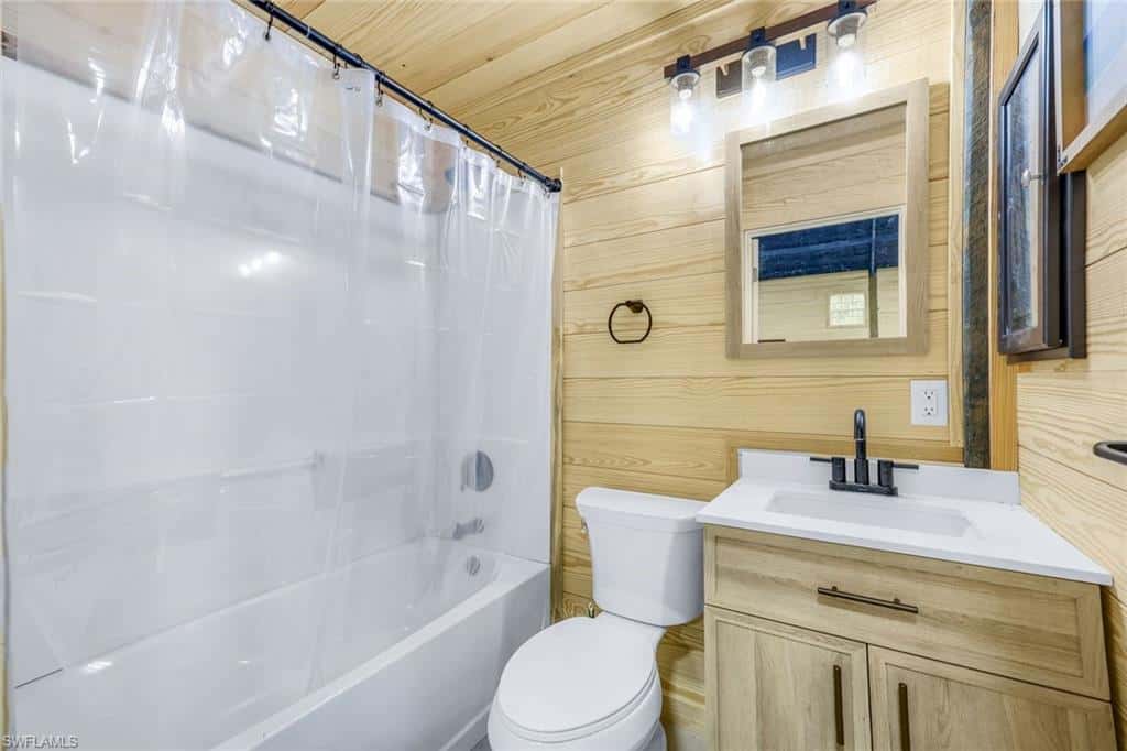21211 Palm Beach Blvd, Alva, photo 16