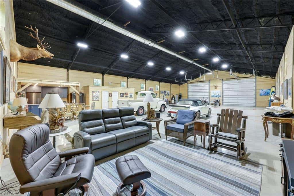 21211 Palm Beach Blvd, Alva, photo 12