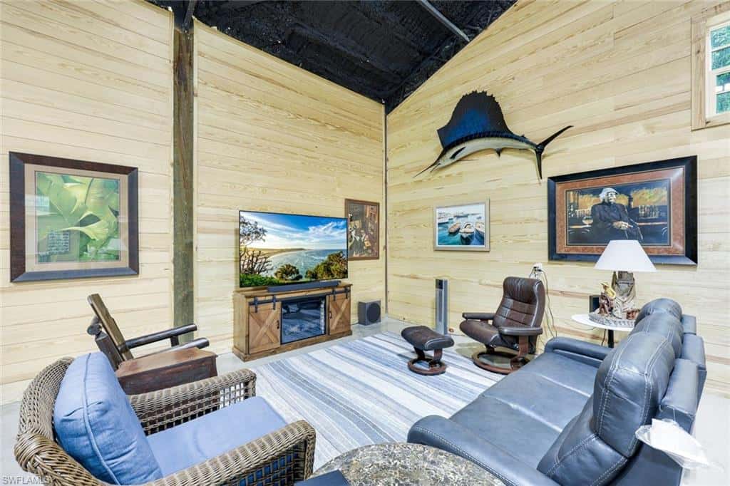 21211 Palm Beach Blvd, Alva, photo 11