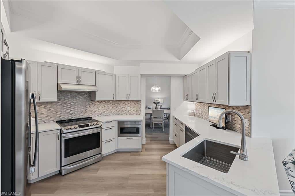 7024 Pelican Bay Blvd #201, Naples, photo 15