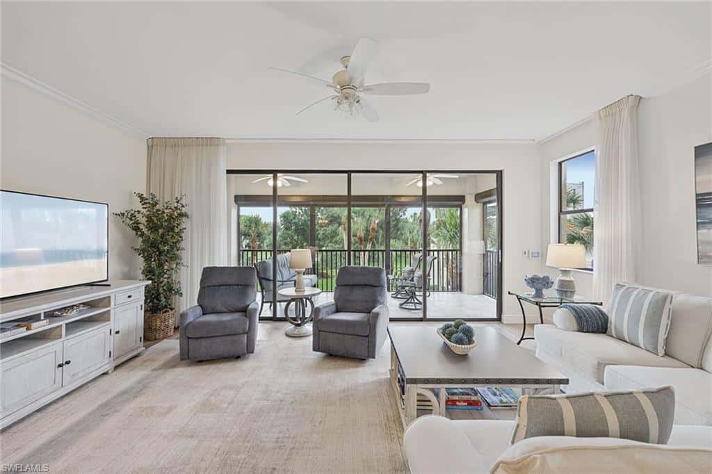 7024 Pelican Bay Blvd #201, Naples, photo 8