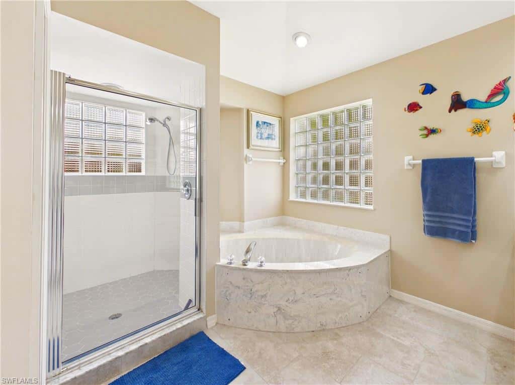 12767 Hunters Ridge Dr, Bonita Springs, photo 10