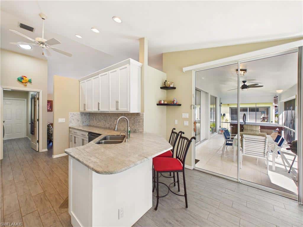 12767 Hunters Ridge Dr, Bonita Springs, photo 4