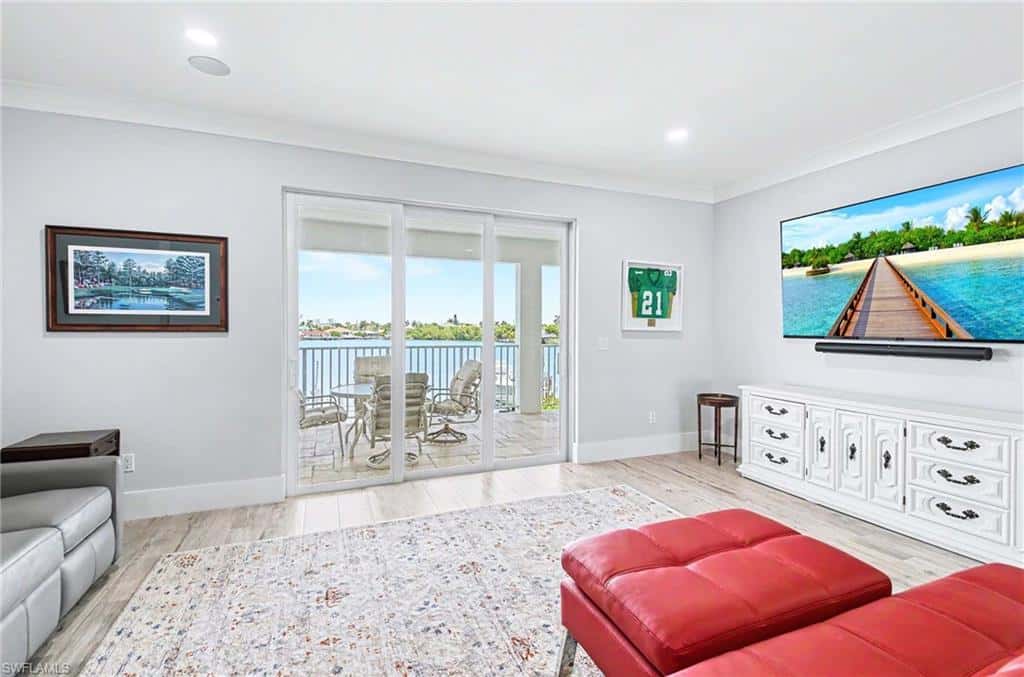 62 Dolphin Cir, Naples, photo 17