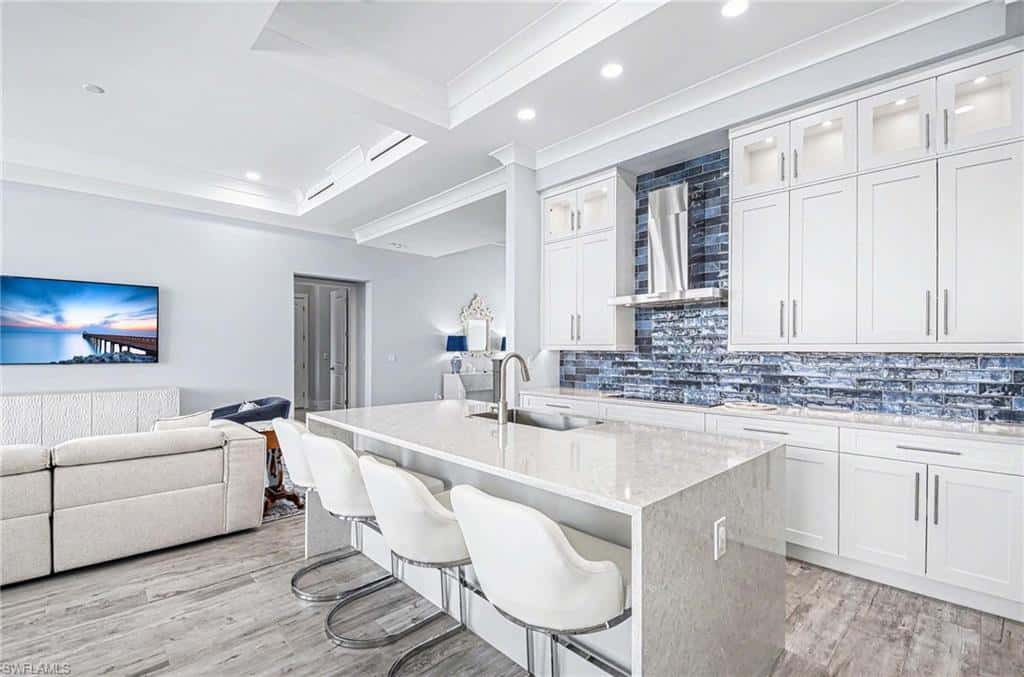62 Dolphin Cir, Naples, photo 9