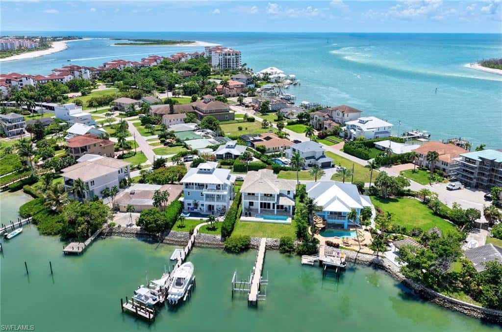 62 Dolphin Cir, Naples, photo 39